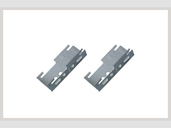 RADIATOR BRACKET